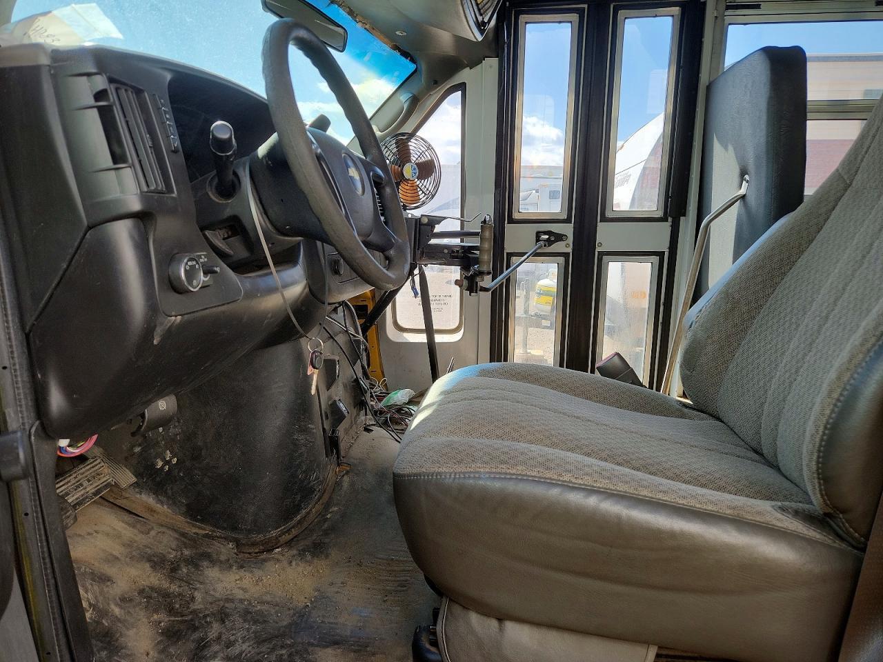 2012 CHEVROLET Express 3500