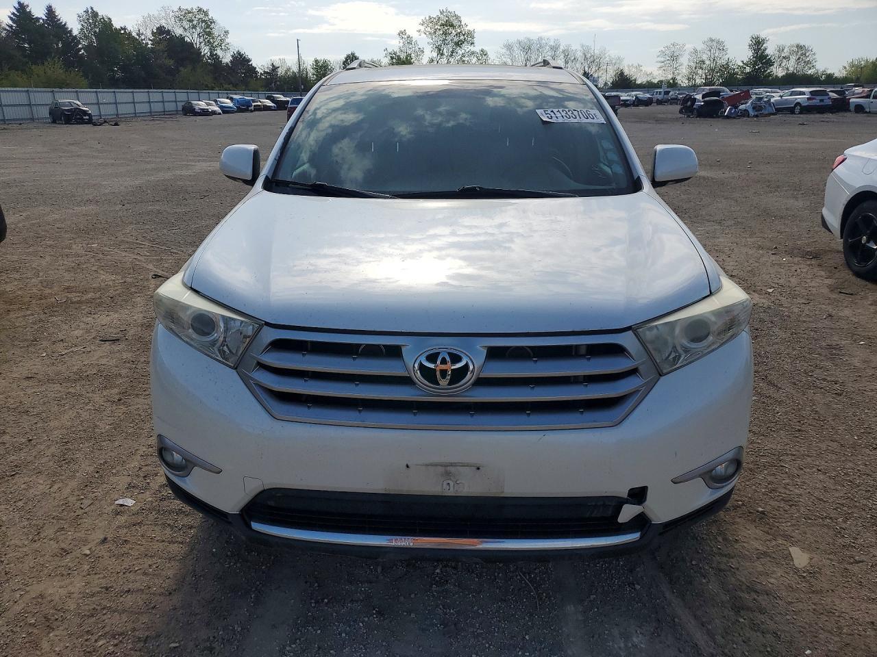 2013 TOYOTA HIGHLANDER