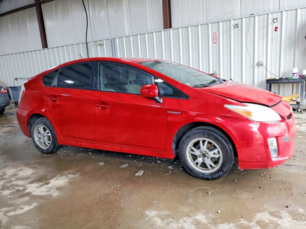 2011 TOYOTA PRIUS