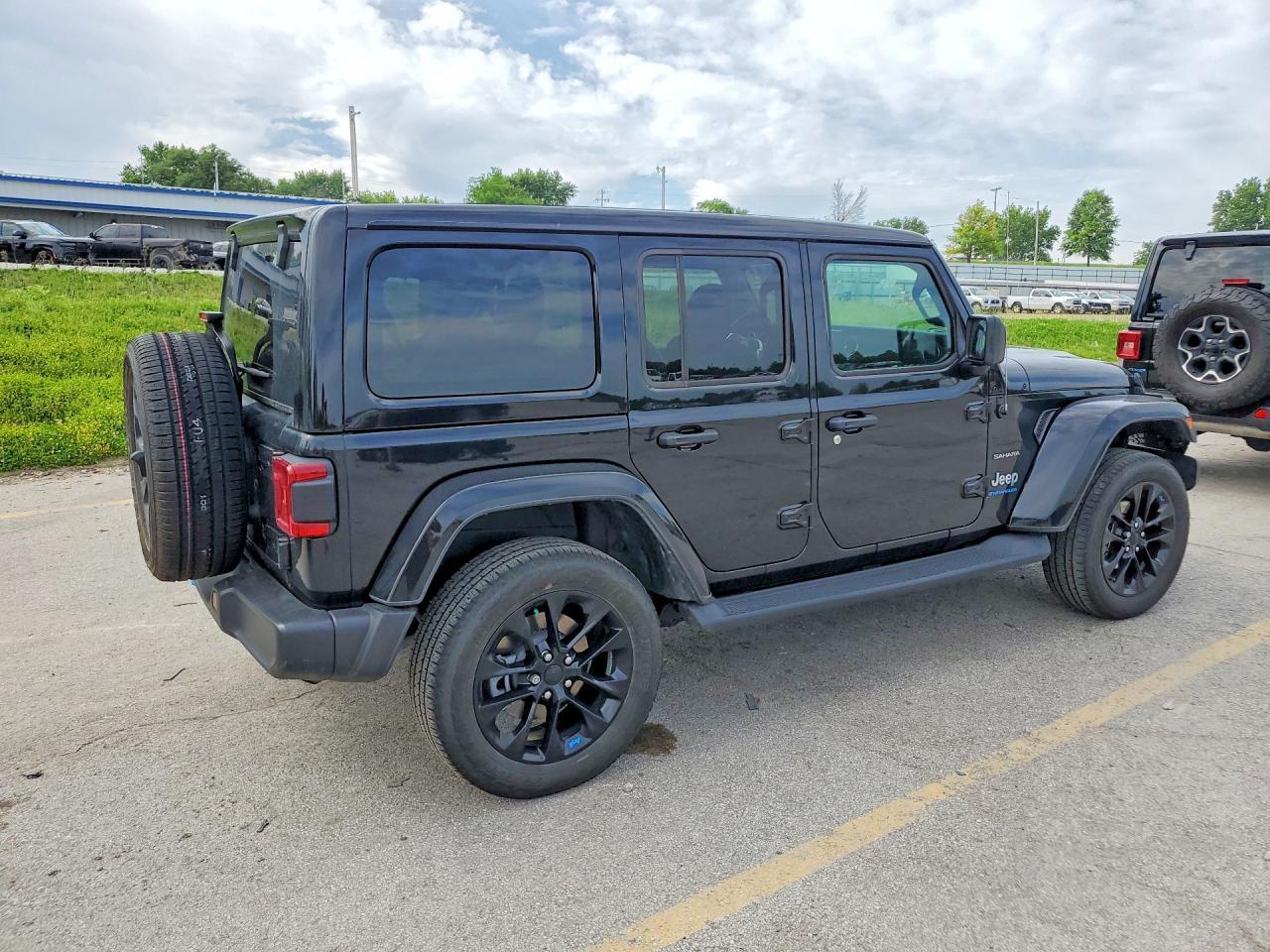 2023 JEEP WRANGLER