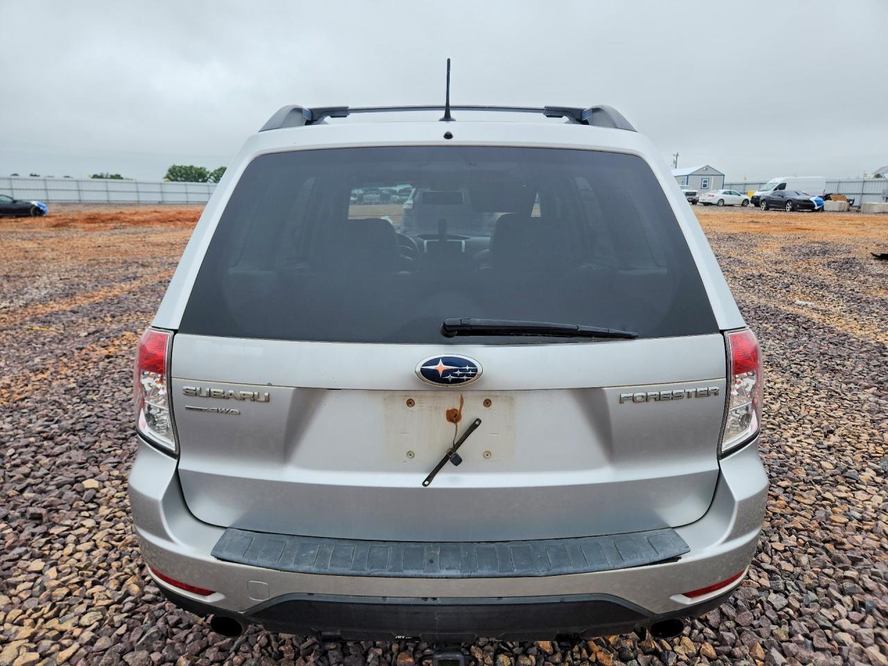 2011 SUBARU FORESTER