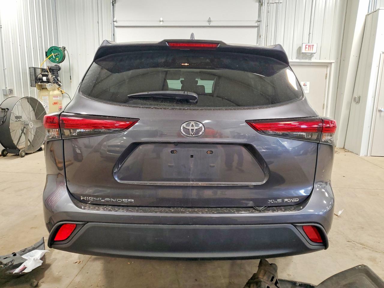 2022 TOYOTA HIGHLANDER