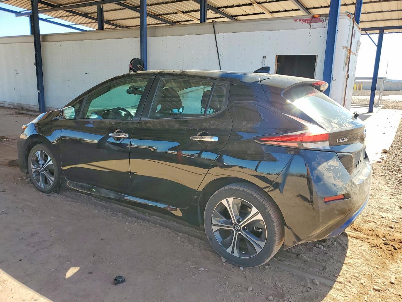 2020 NISSAN LEAF