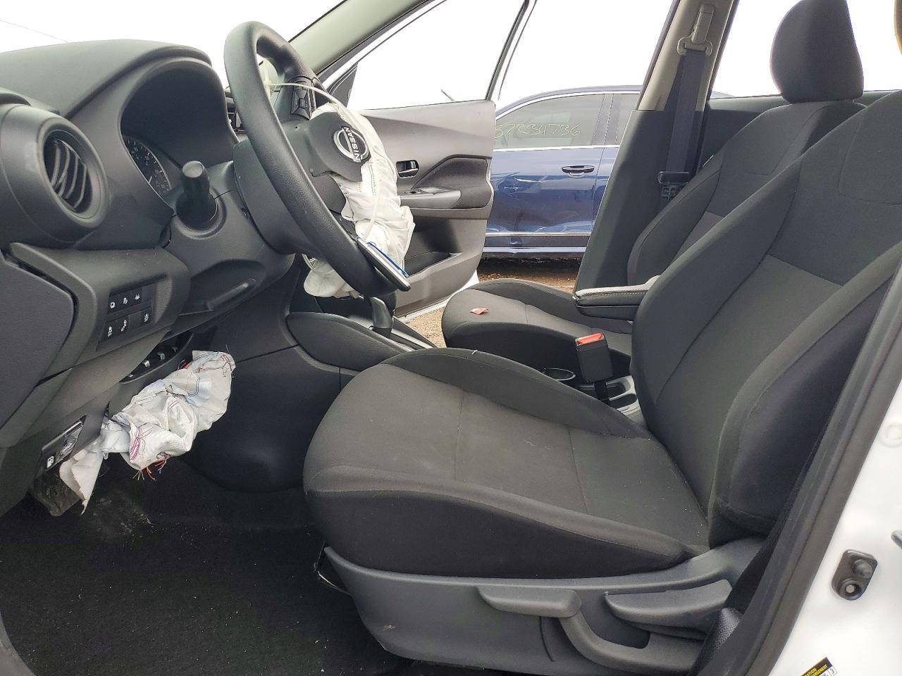 2025 NISSAN KICKS