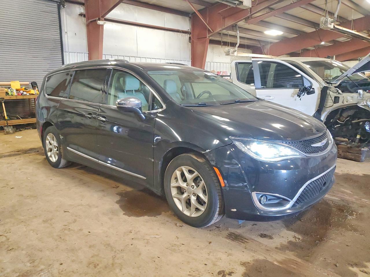 2020 CHRYSLER Pacifica