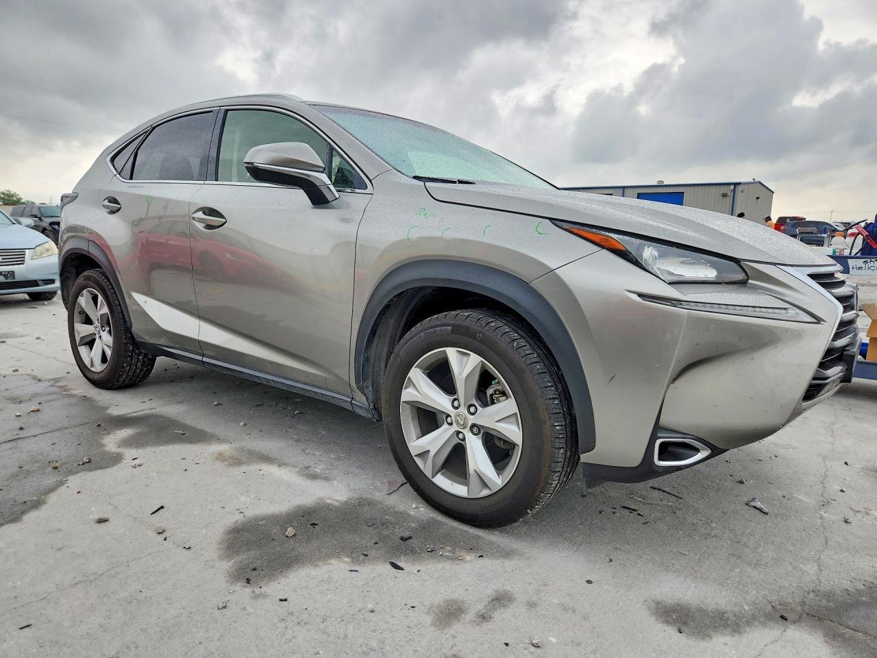2017 LEXUS NX 200T