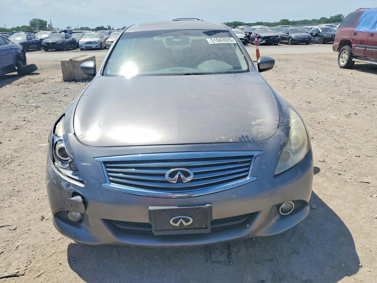 2013 INFINITI G37