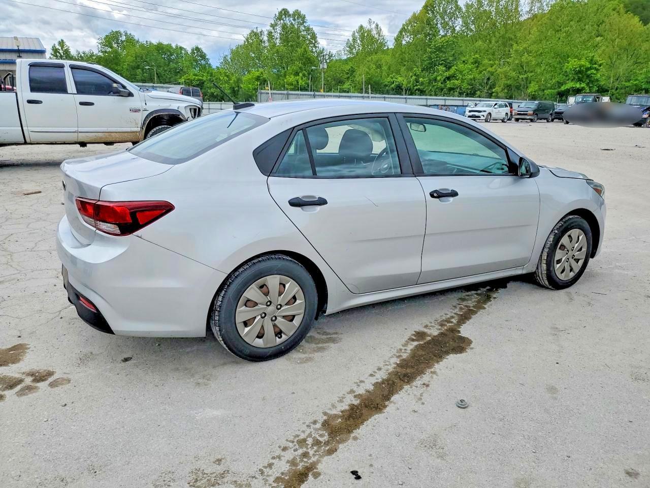 2018 KIA RIO