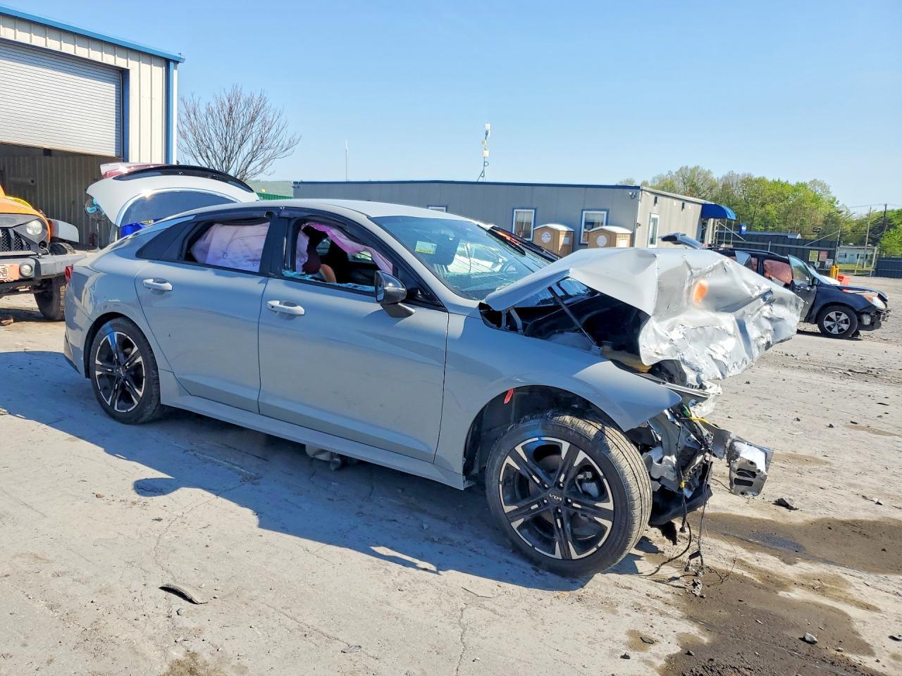 2023 KIA K5