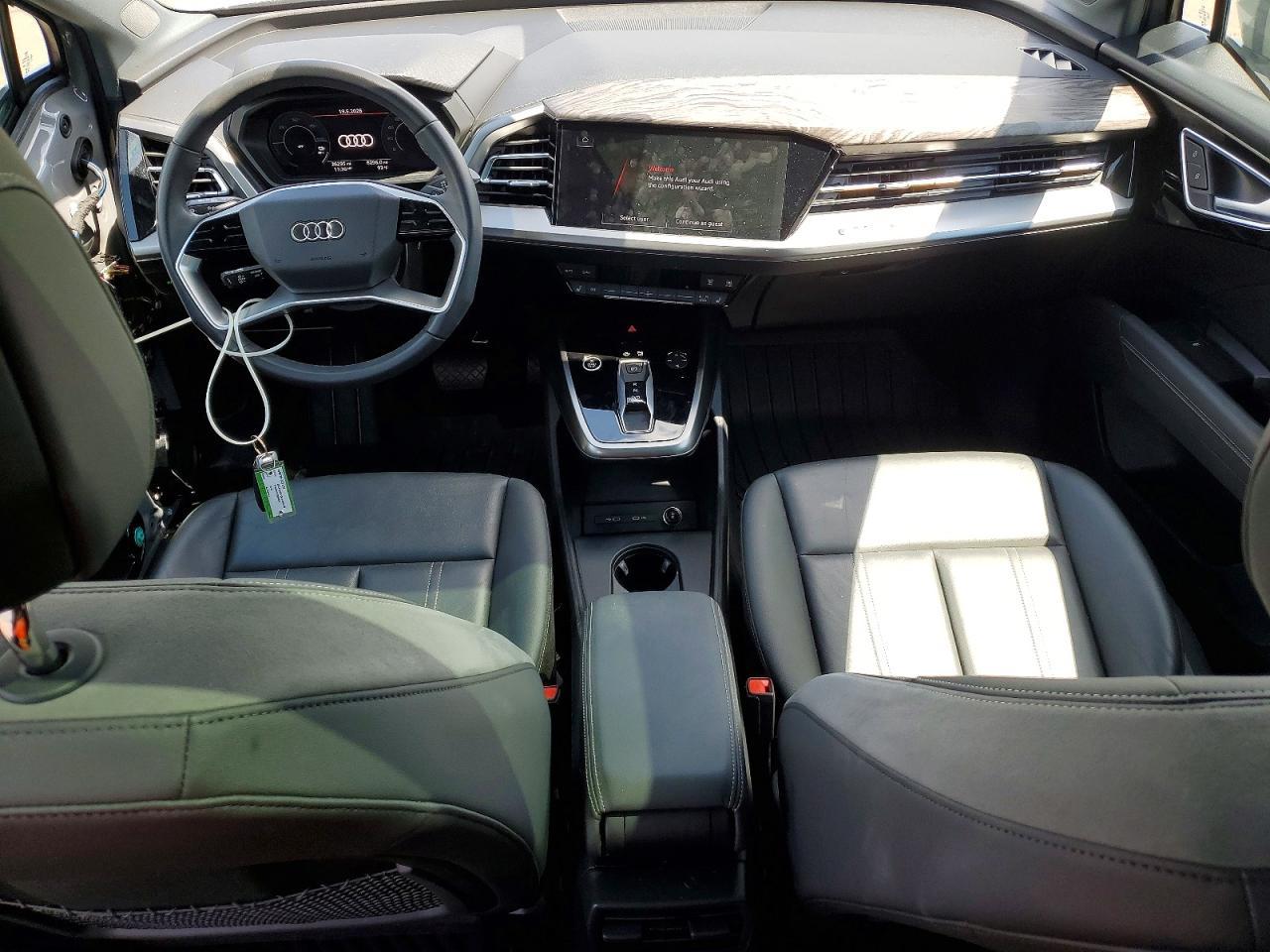 2024 AUDI Q4 e-tron