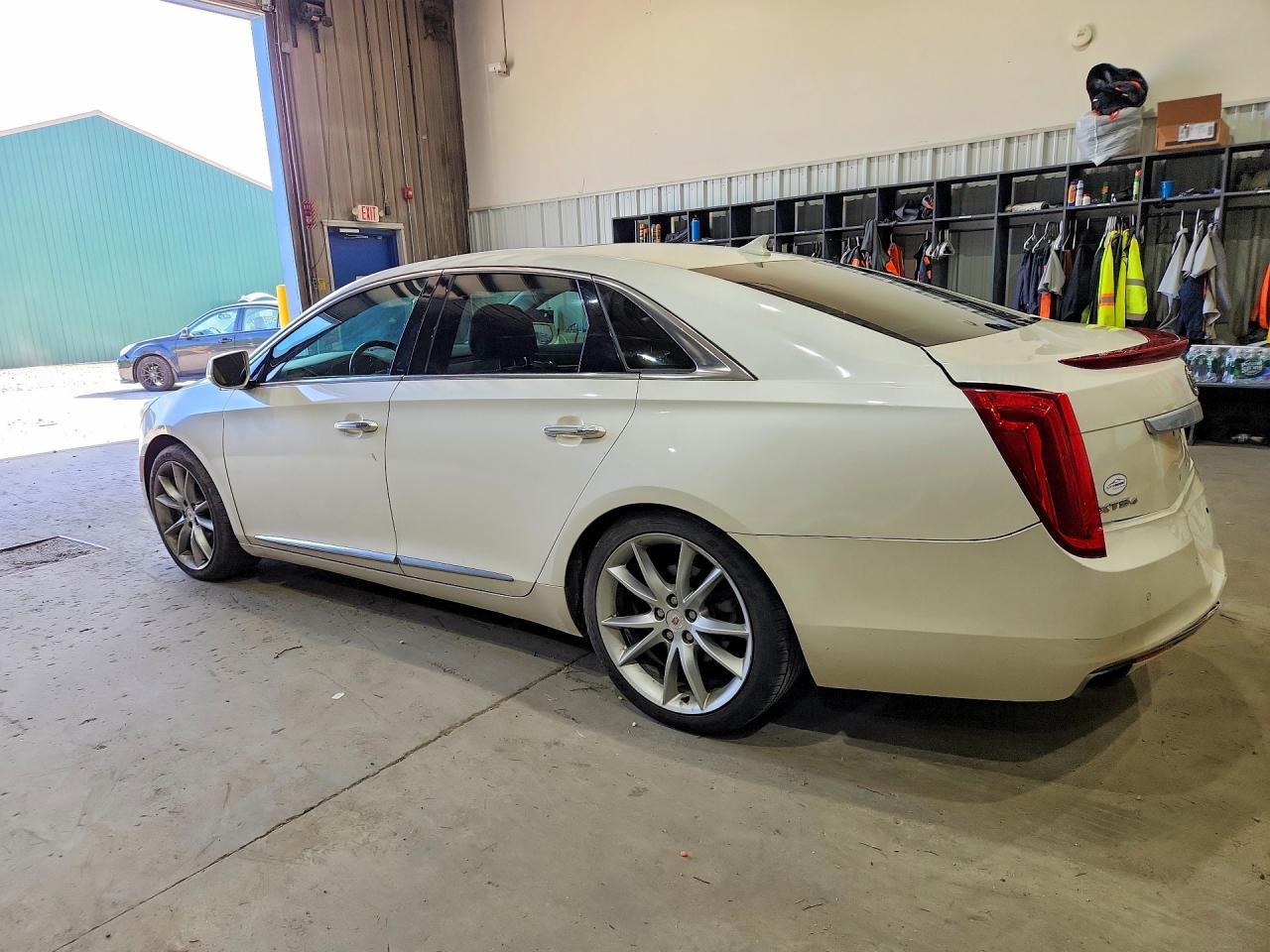 2013 CADILLAC XTS
