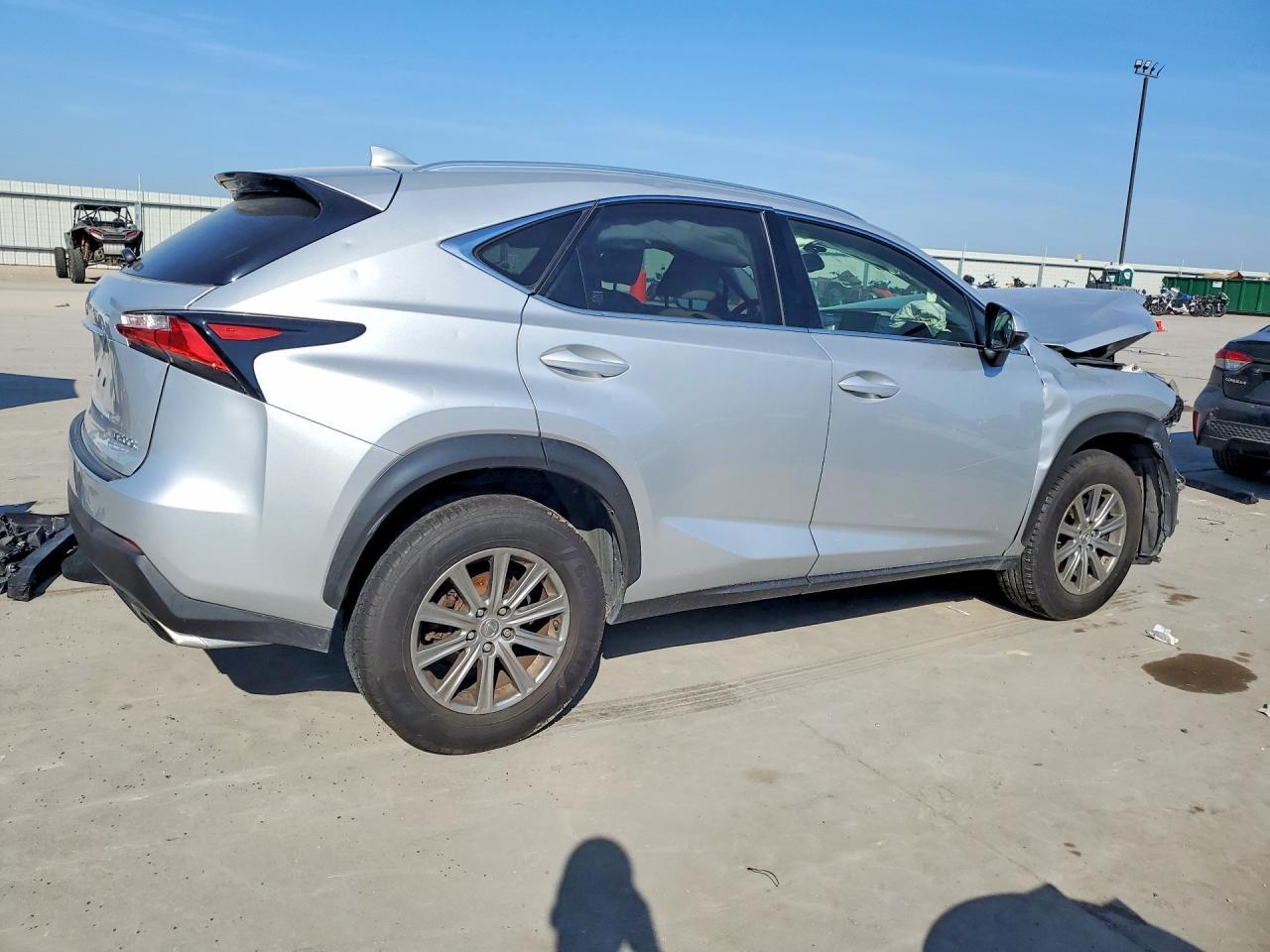 2015 LEXUS NX 200T