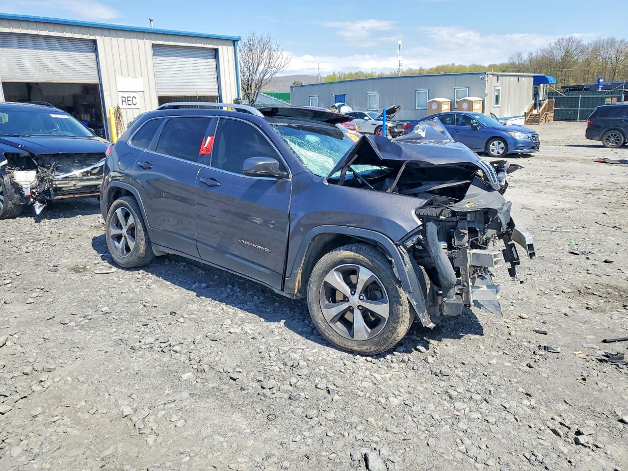 2019 JEEP CHEROKEE