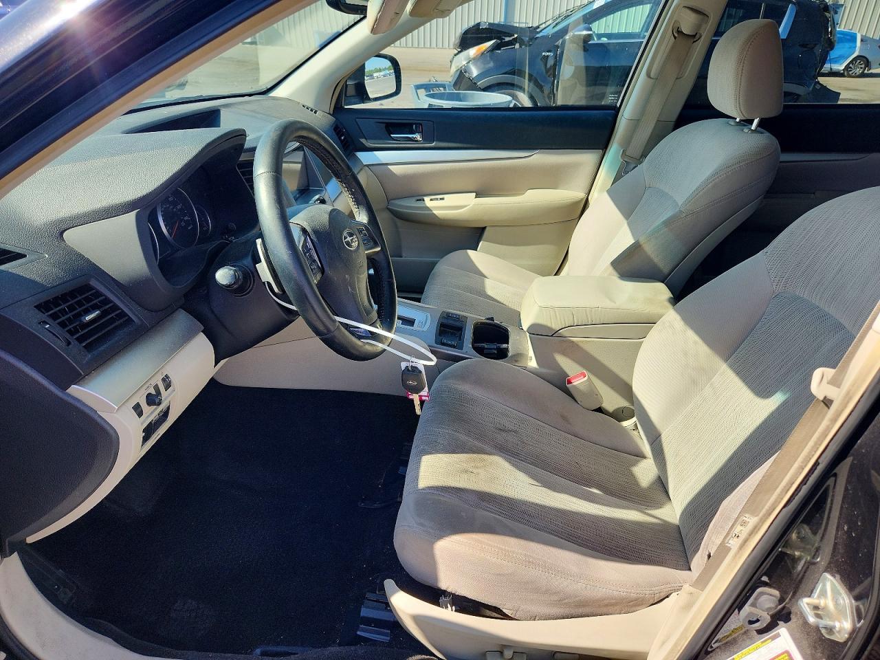 2013 SUBARU Outback