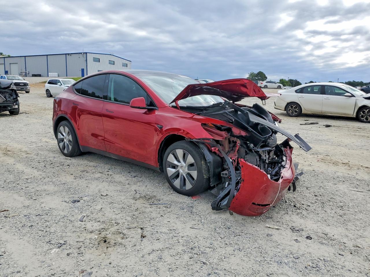 2024 TESLA MODEL Y