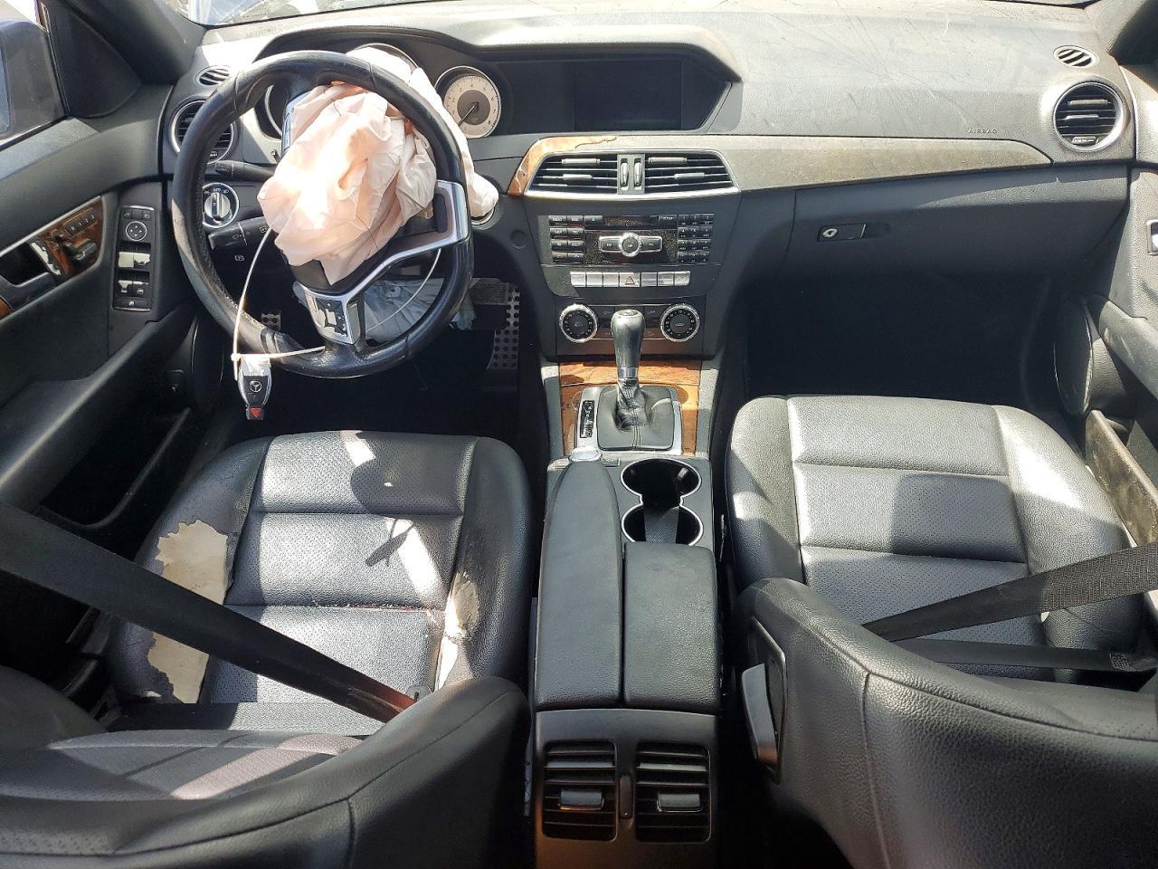 2012 MERCEDES-BENZ C-CLASS