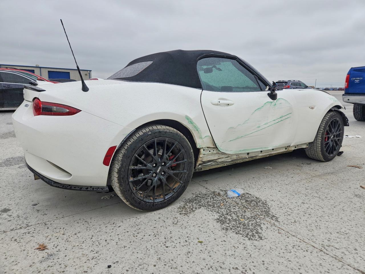 2016 MAZDA MX-5 Miata