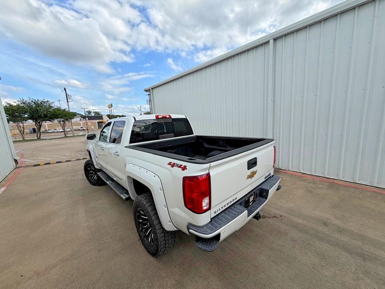 2018 CHEVROLET Silverado