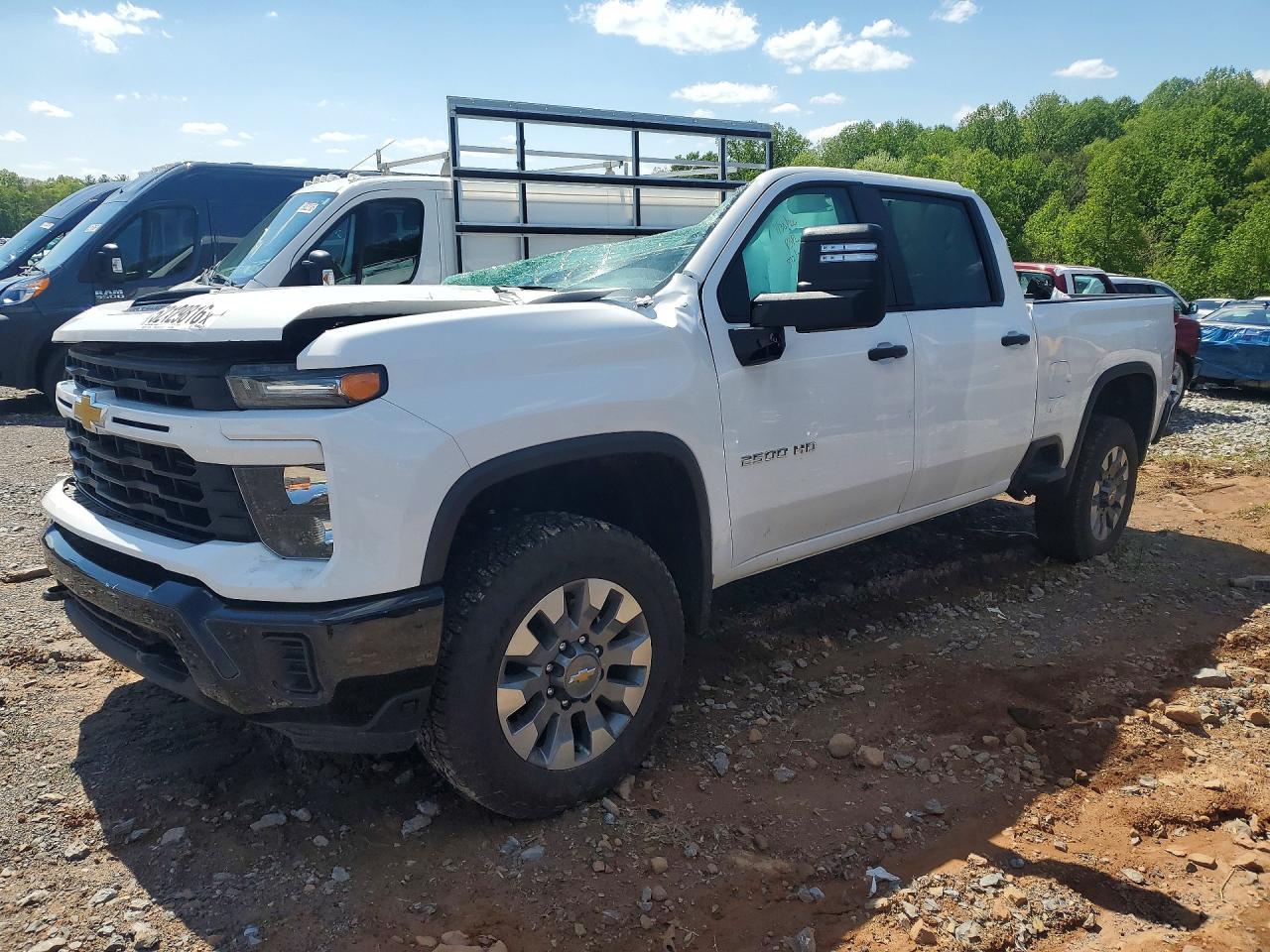 2024 CHEVROLET Silverado