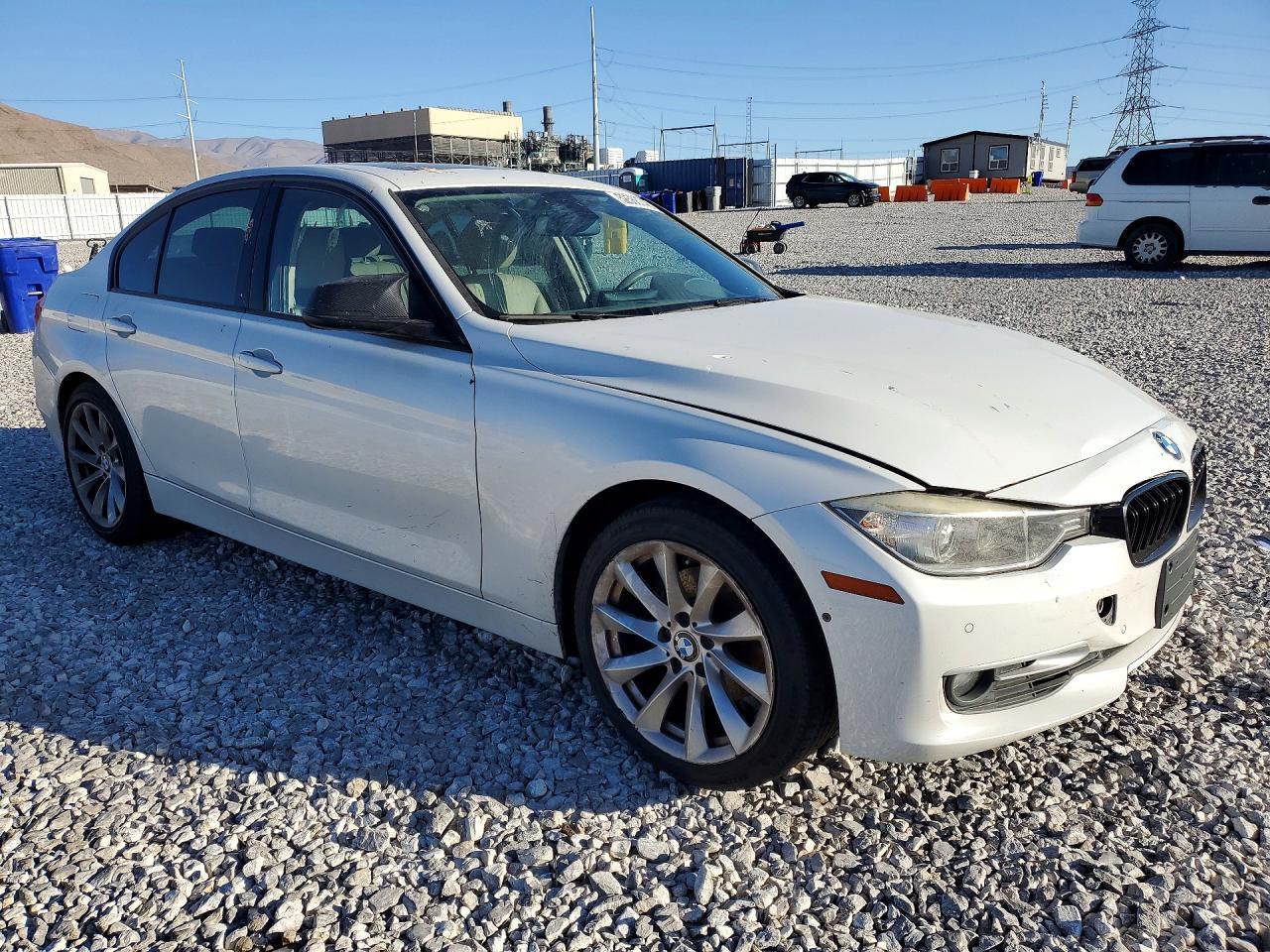 2013 BMW 3 SERIES