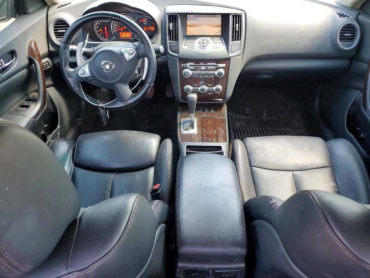 2011 NISSAN Maxima