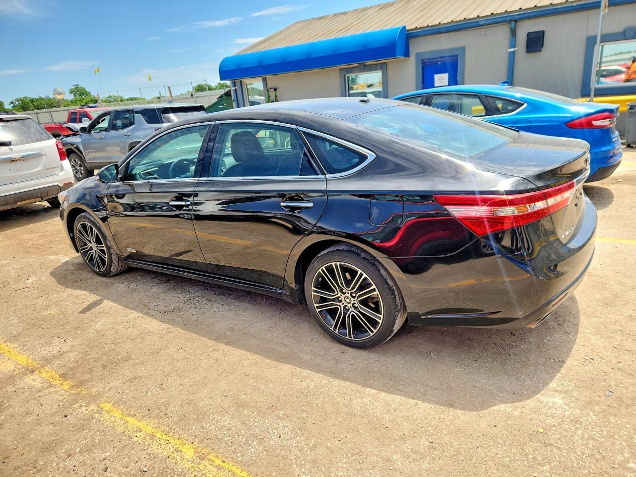 2015 TOYOTA Avalon