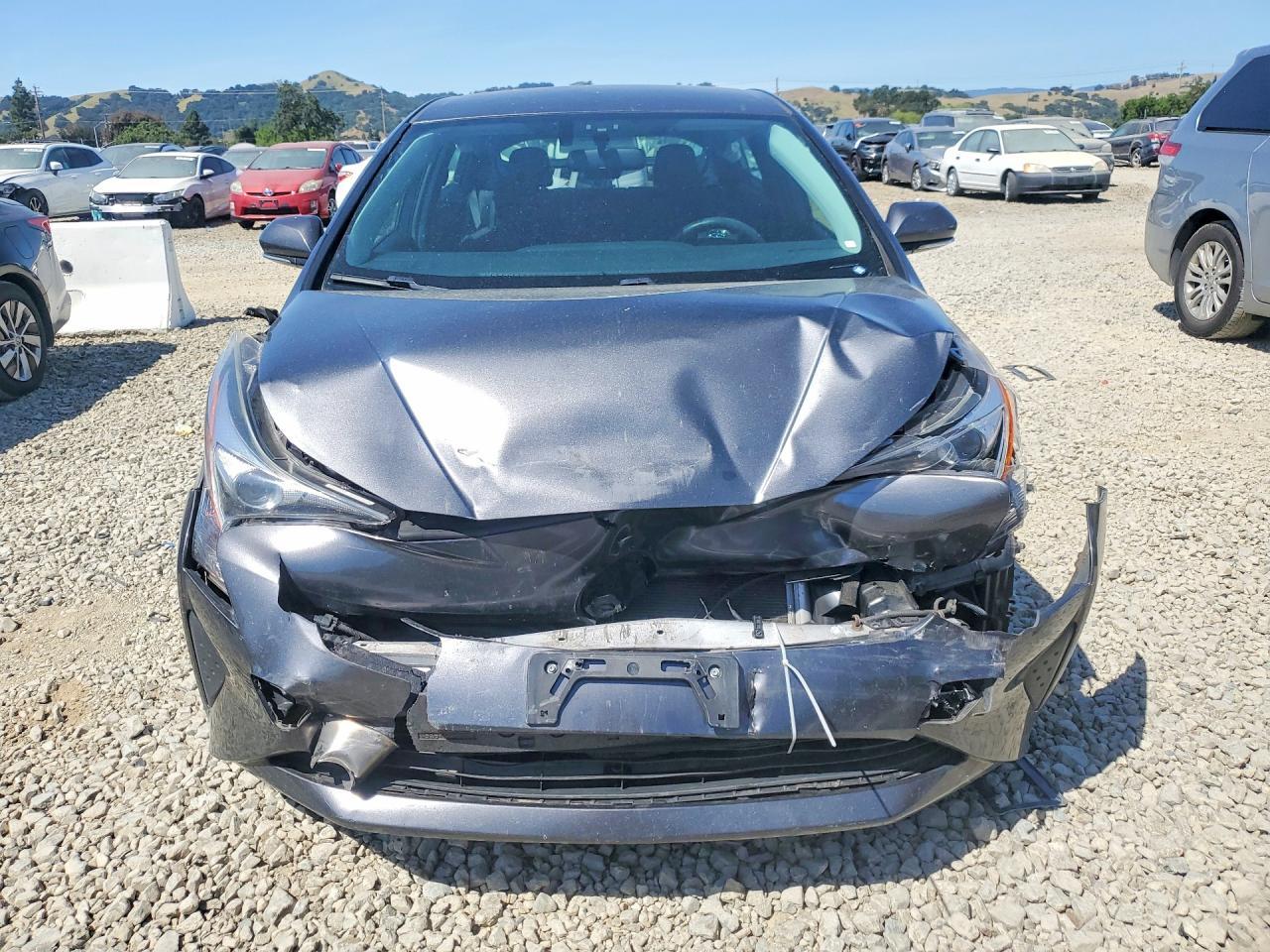 2016 TOYOTA PRIUS