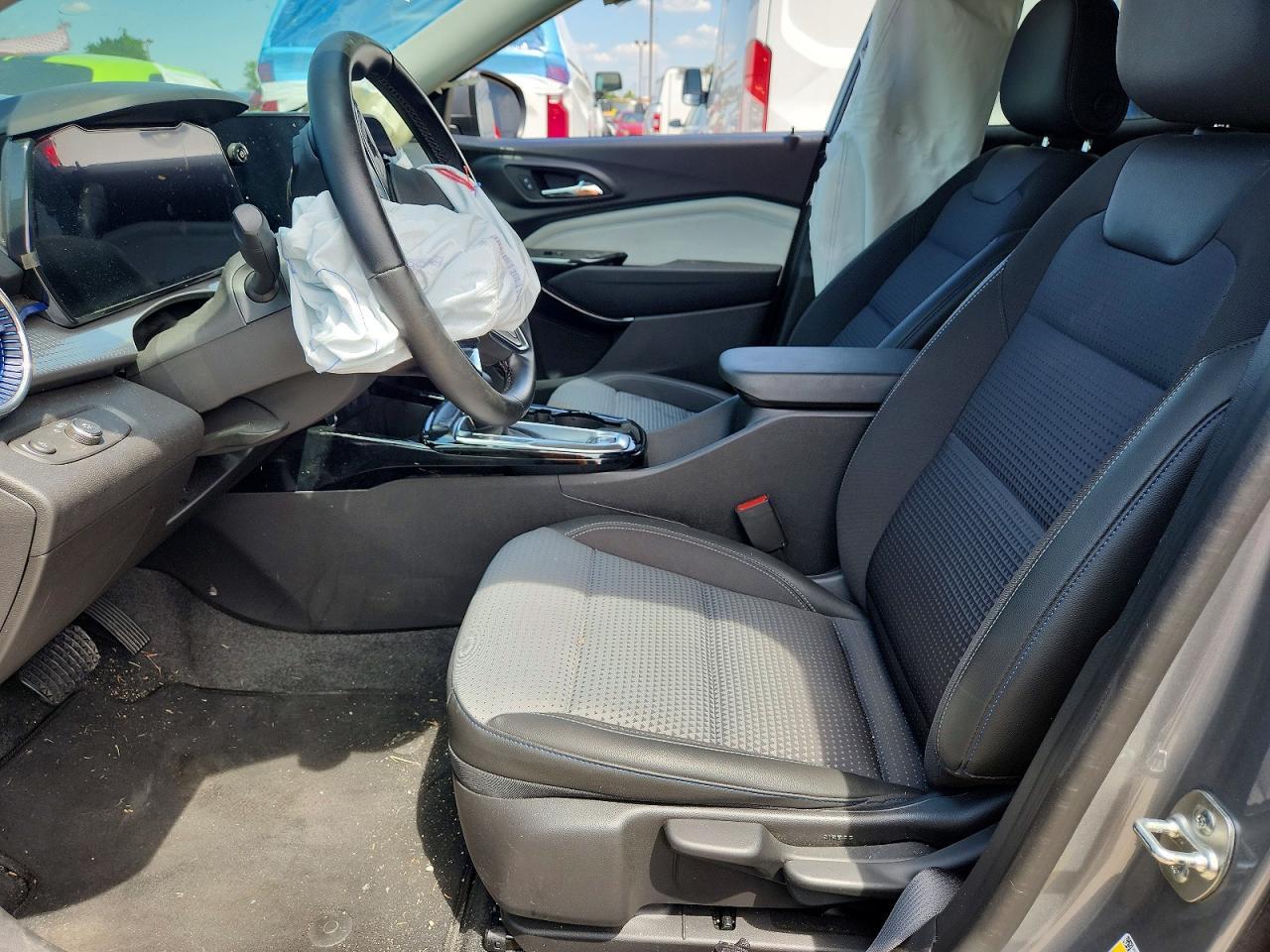 2024 CHEVROLET TRAX
