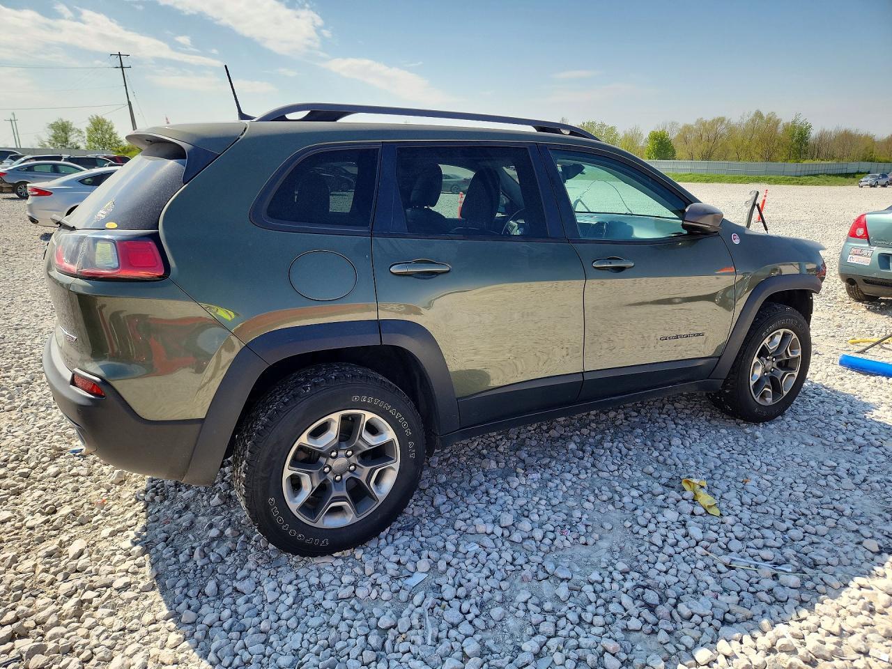 2019 JEEP CHEROKEE