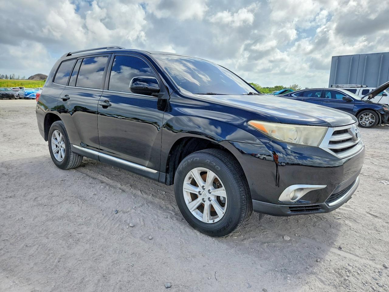 2013 TOYOTA HIGHLANDER