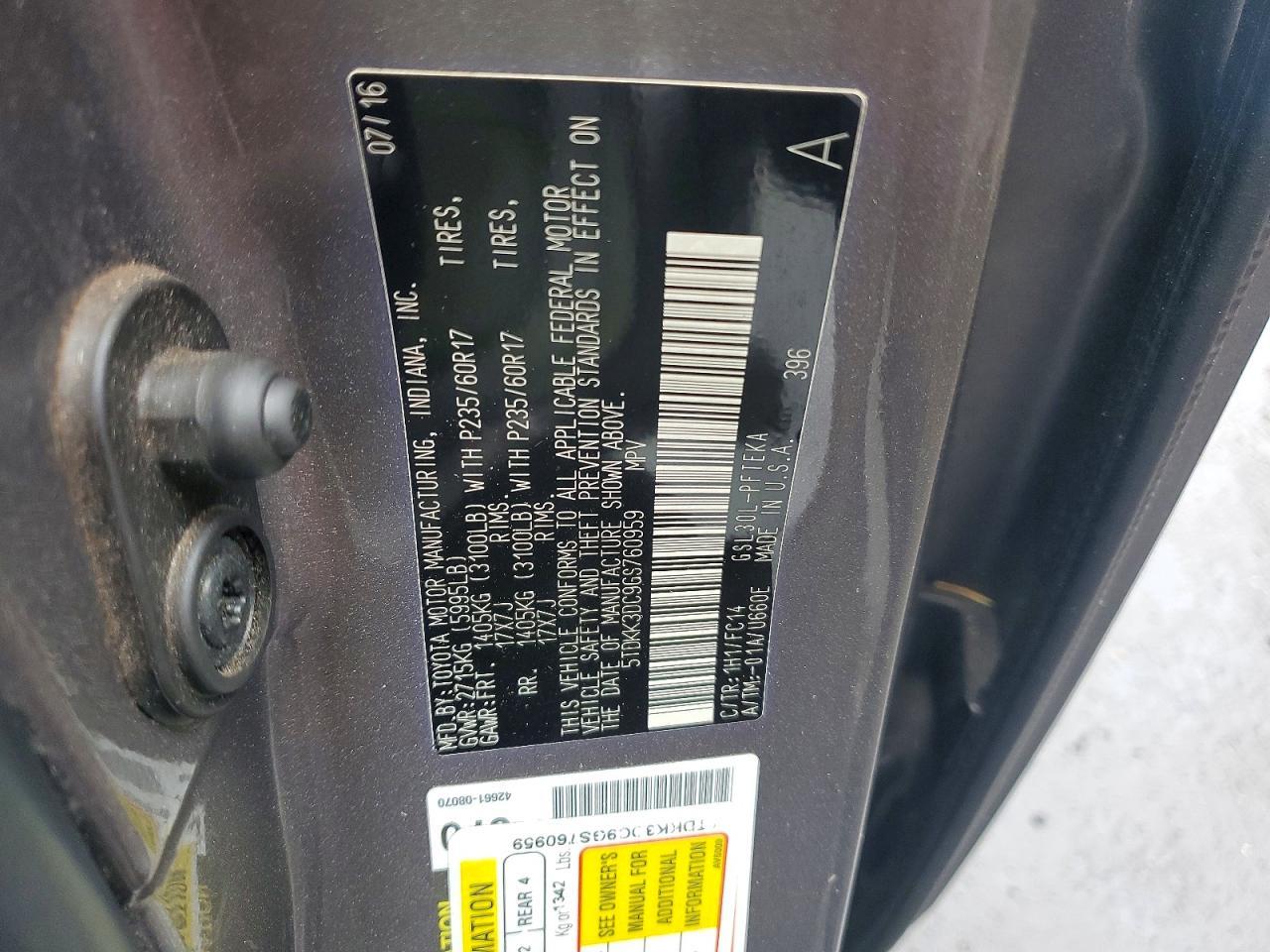2016 TOYOTA SIENNA