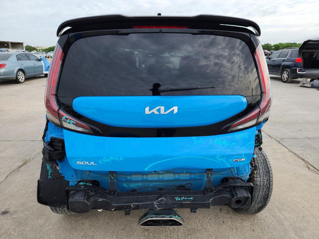 2023 KIA SOUL
