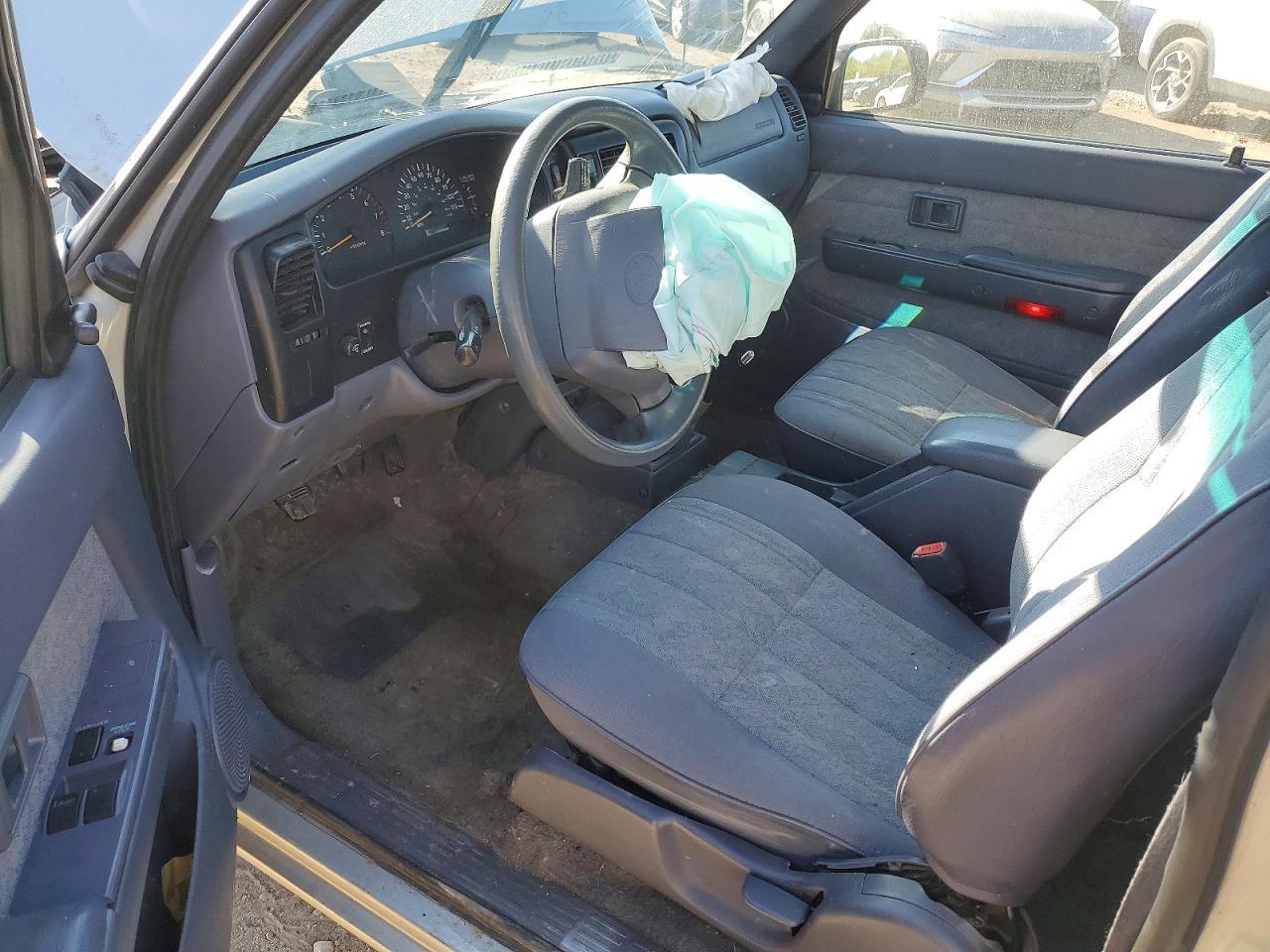 2000 TOYOTA TACOMA
