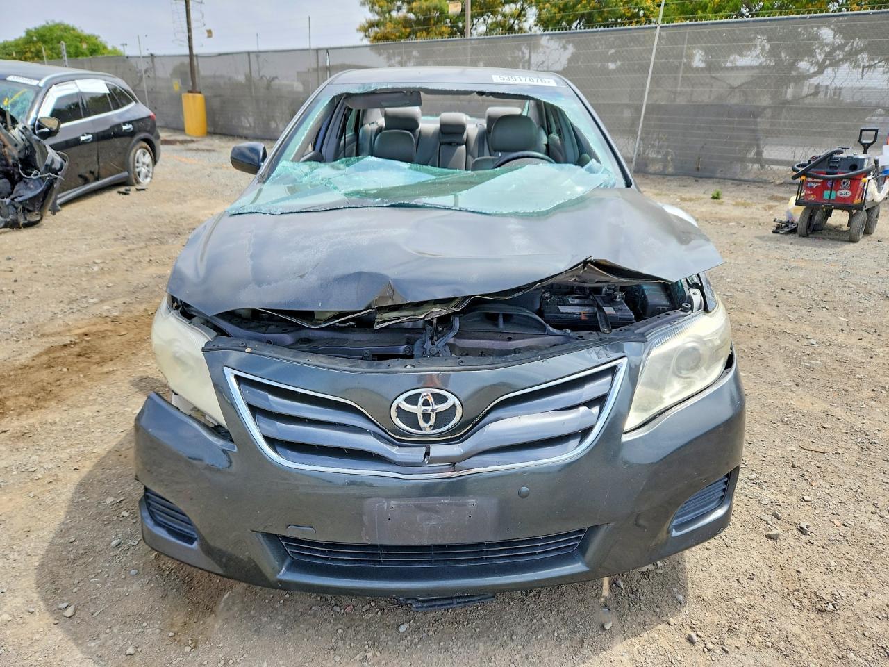2011 TOYOTA CAMRY