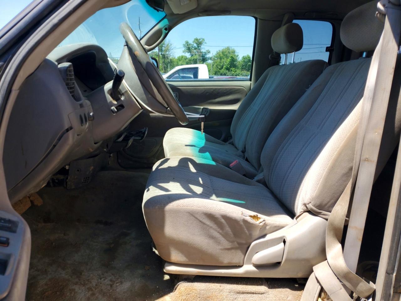 2002 TOYOTA TUNDRA