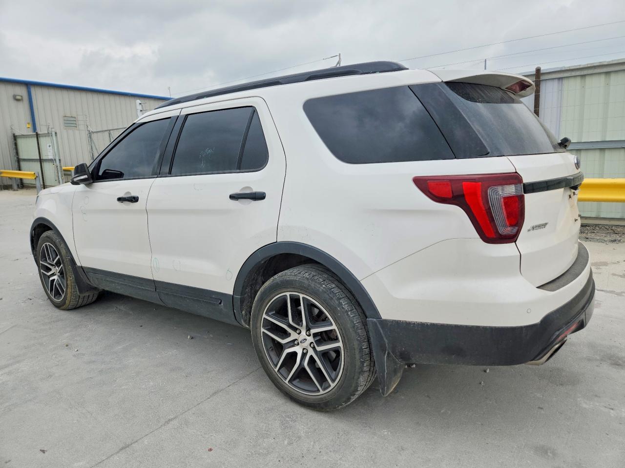 2017 FORD Explorer Sport Trac