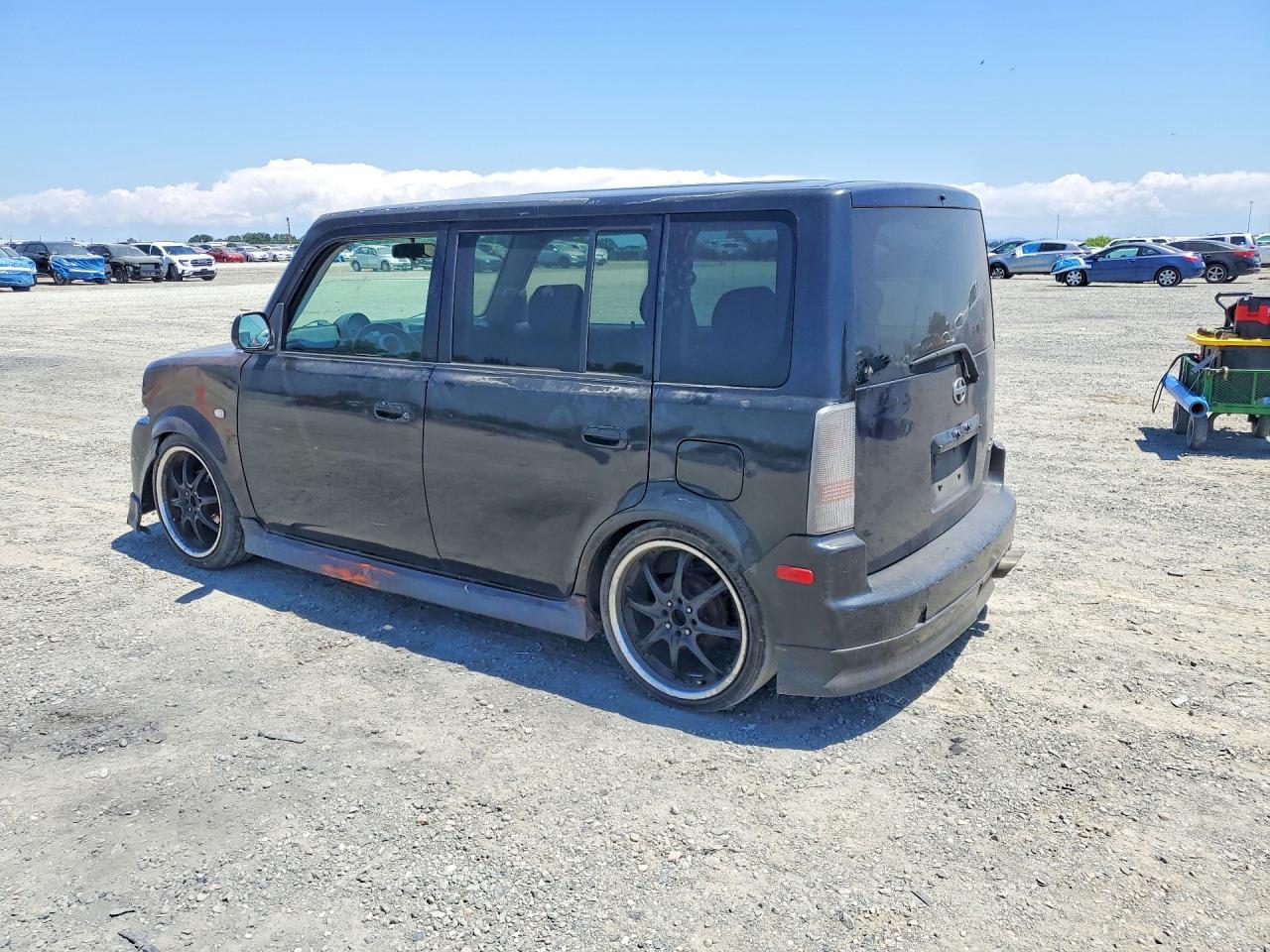 2005 TOYOTA SCION