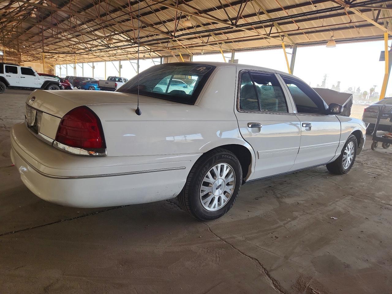 2005 FORD Crown Victoria