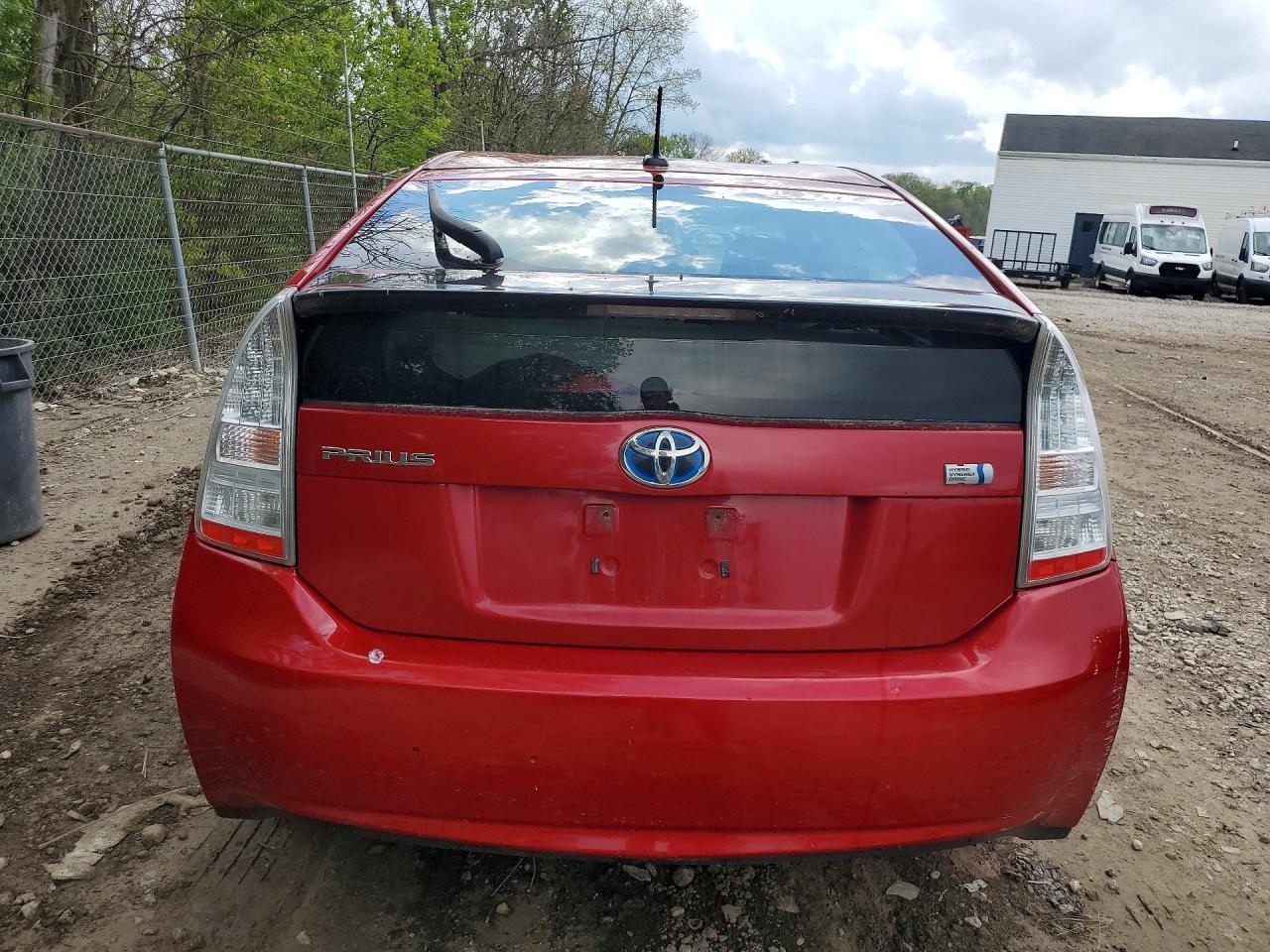 2011 TOYOTA PRIUS