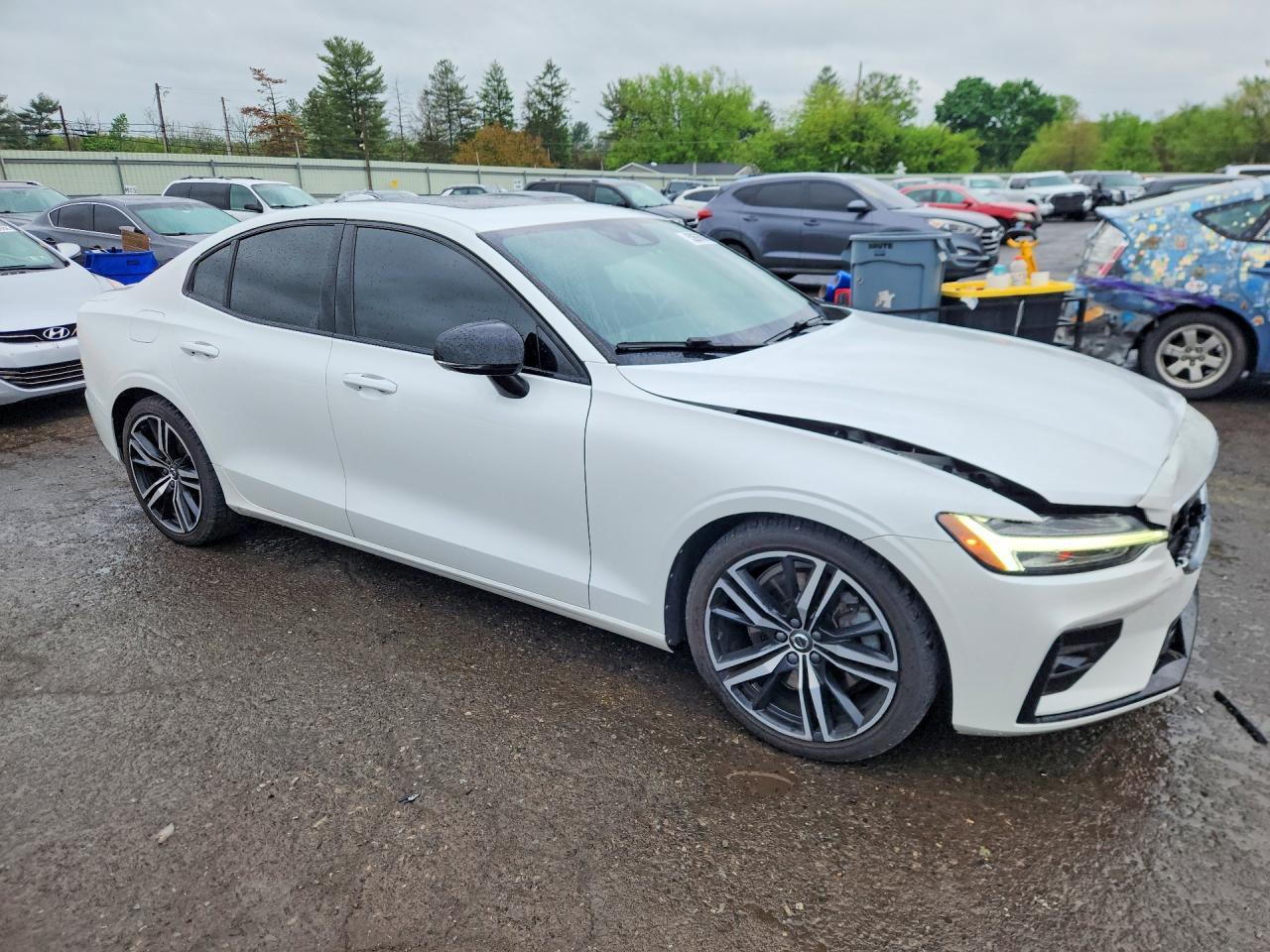 2019 VOLVO S60