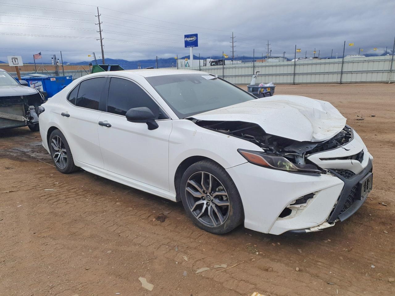 2018 TOYOTA CAMRY