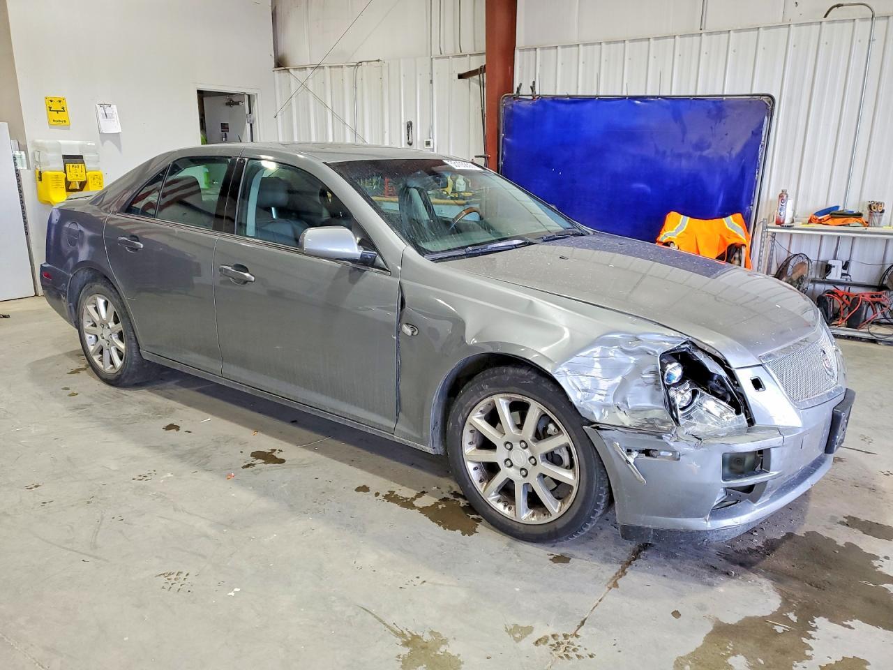 2005 CADILLAC STS