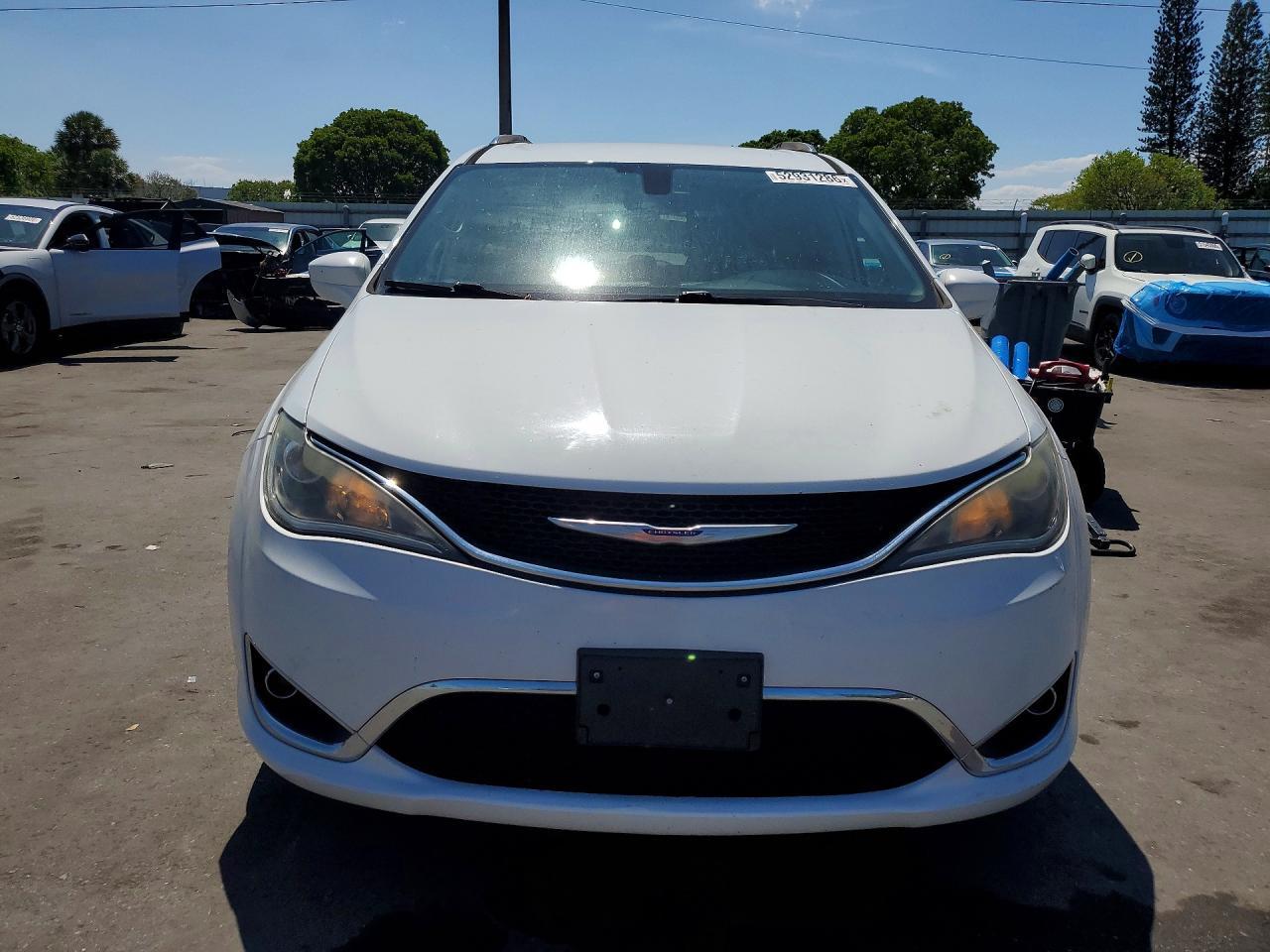 2019 CHRYSLER Pacifica