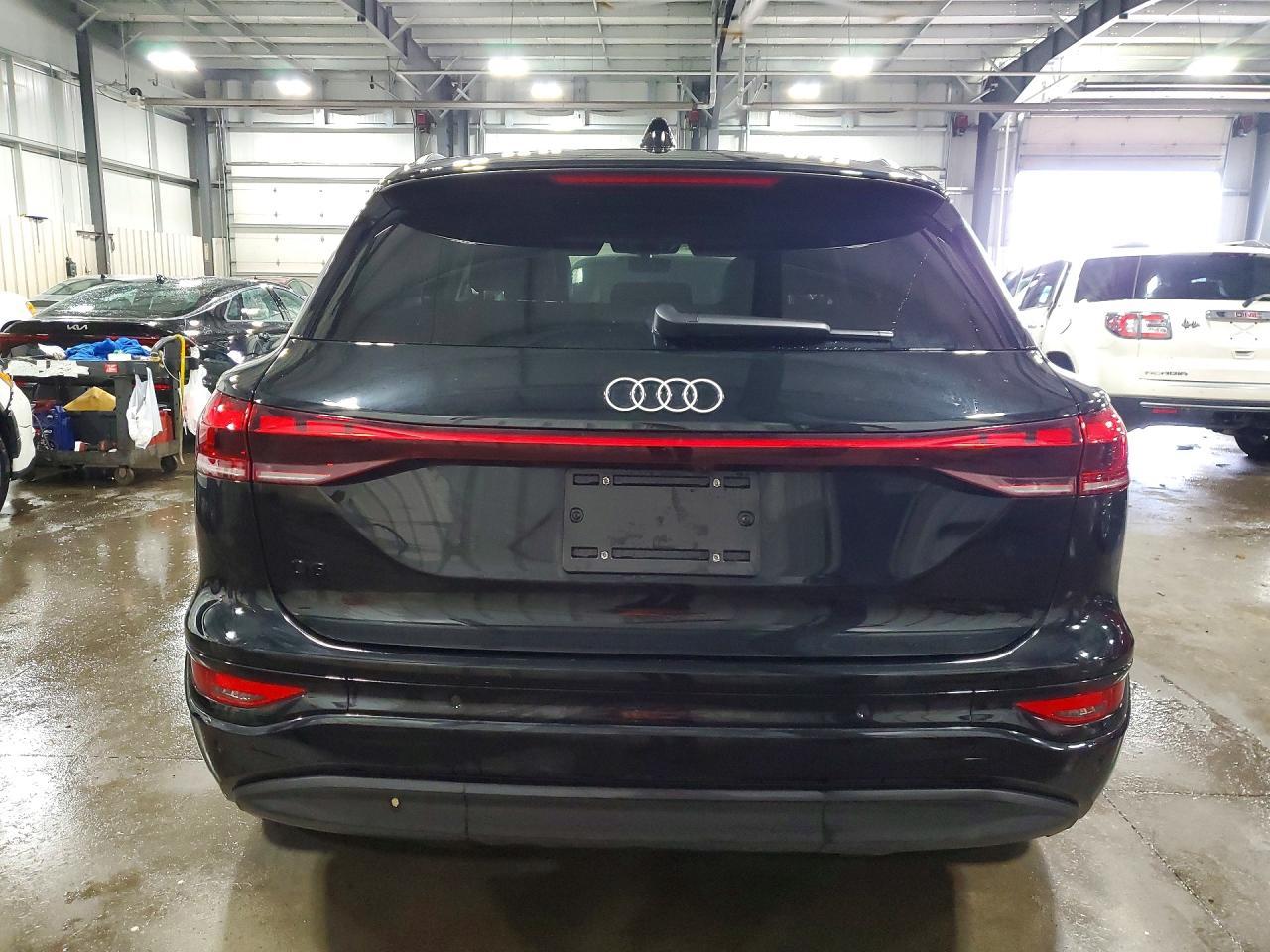 2025 AUDI Q6 e-tron