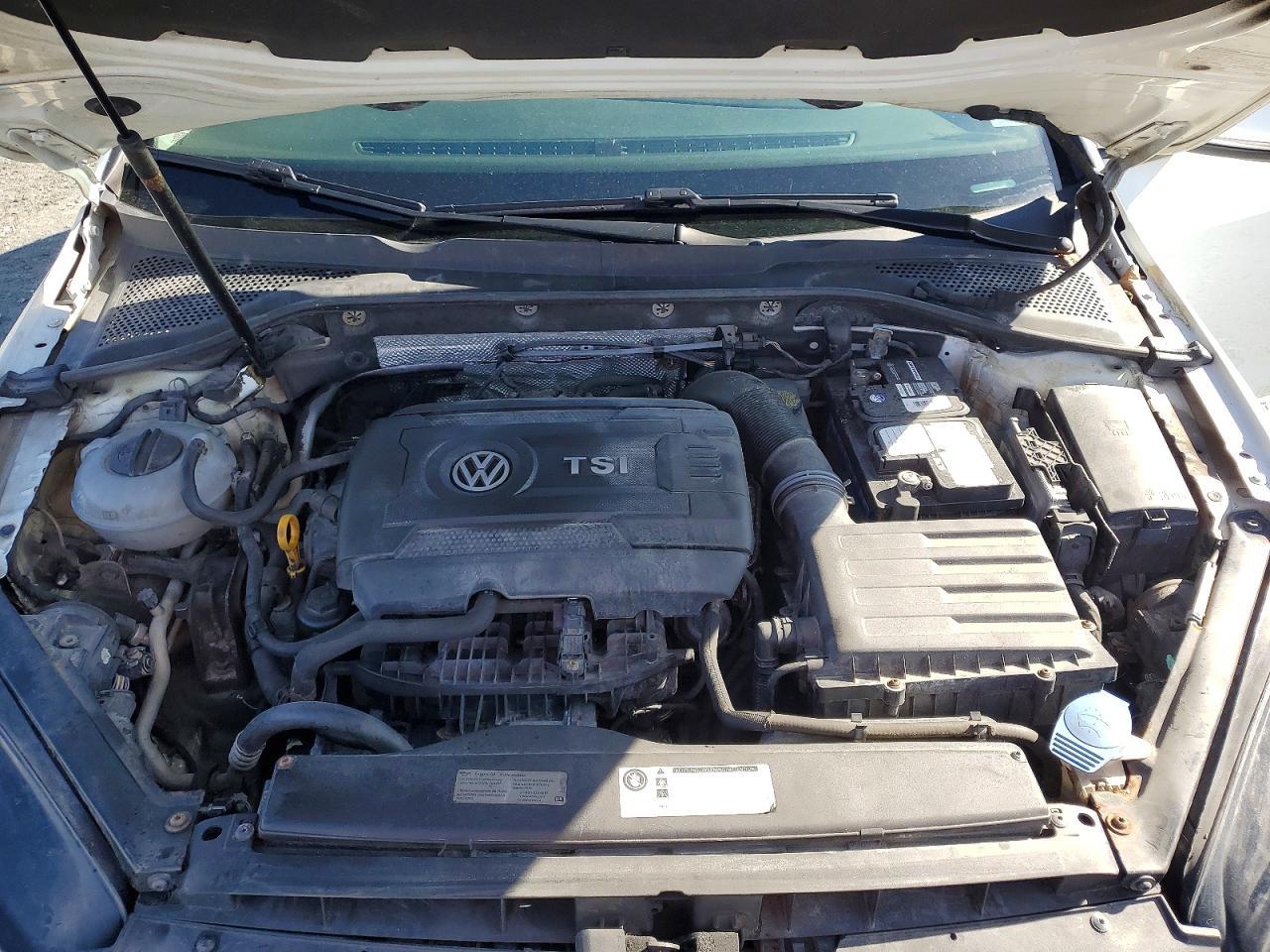 2015 VOLKSWAGEN GOLF