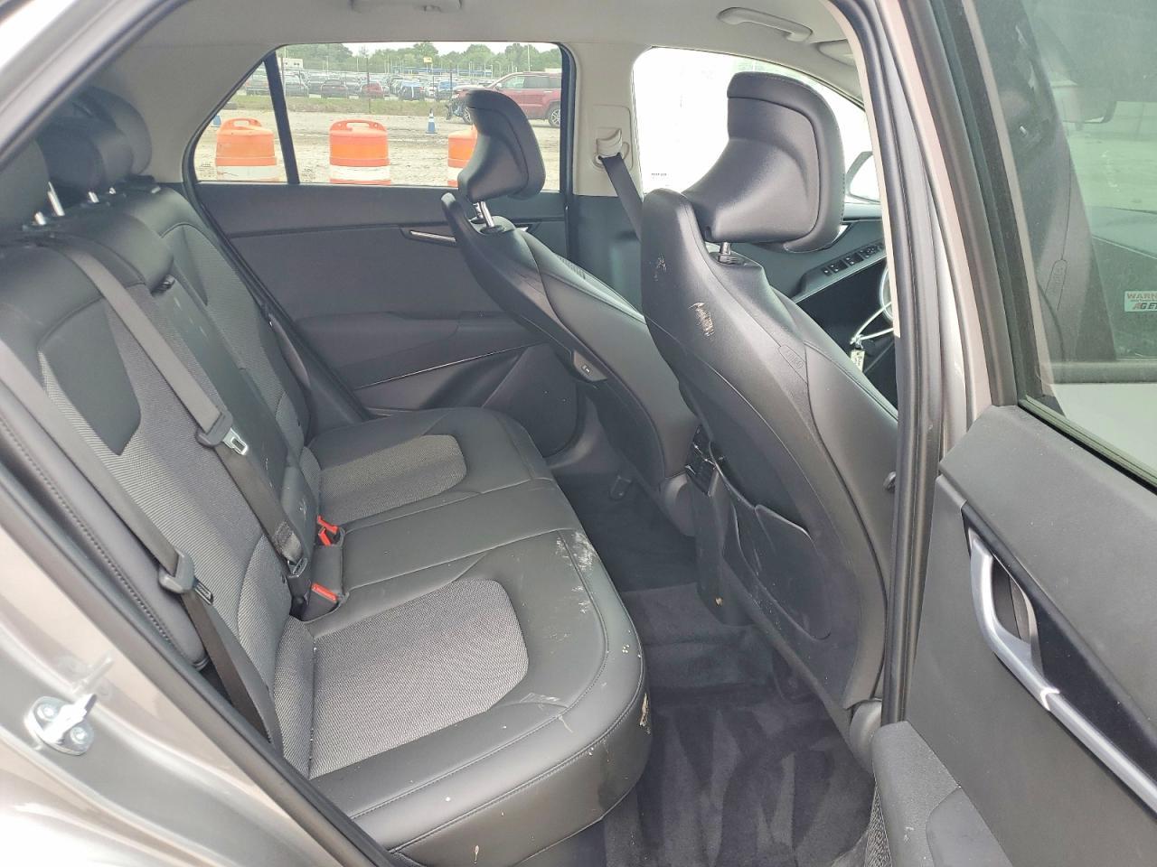 2025 KIA Niro