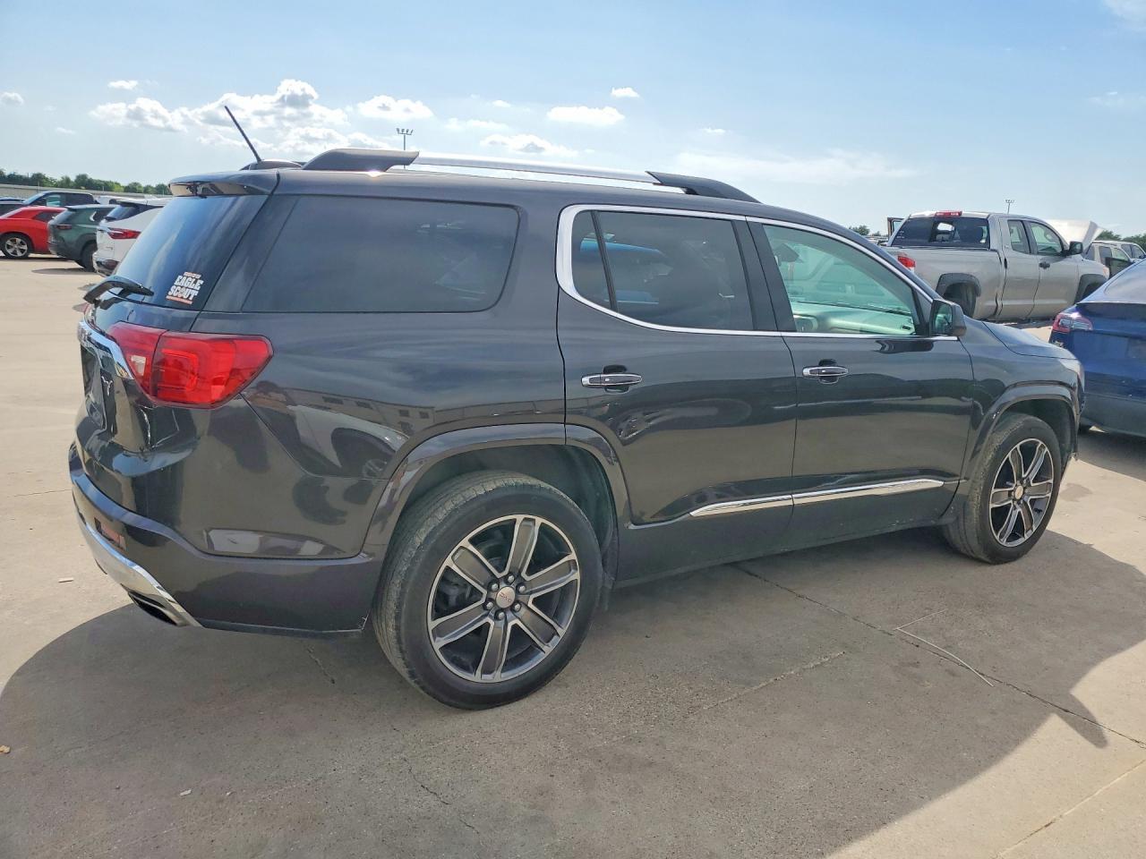 2018 GMC ACADIA