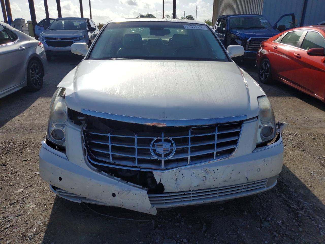 2009 CADILLAC DTS
