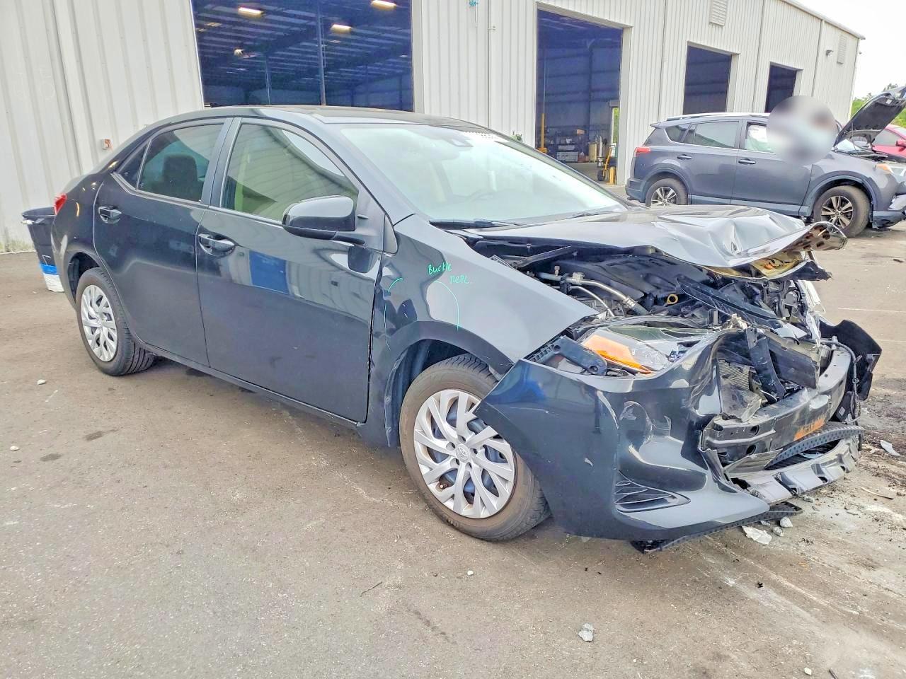 2018 TOYOTA COROLLA