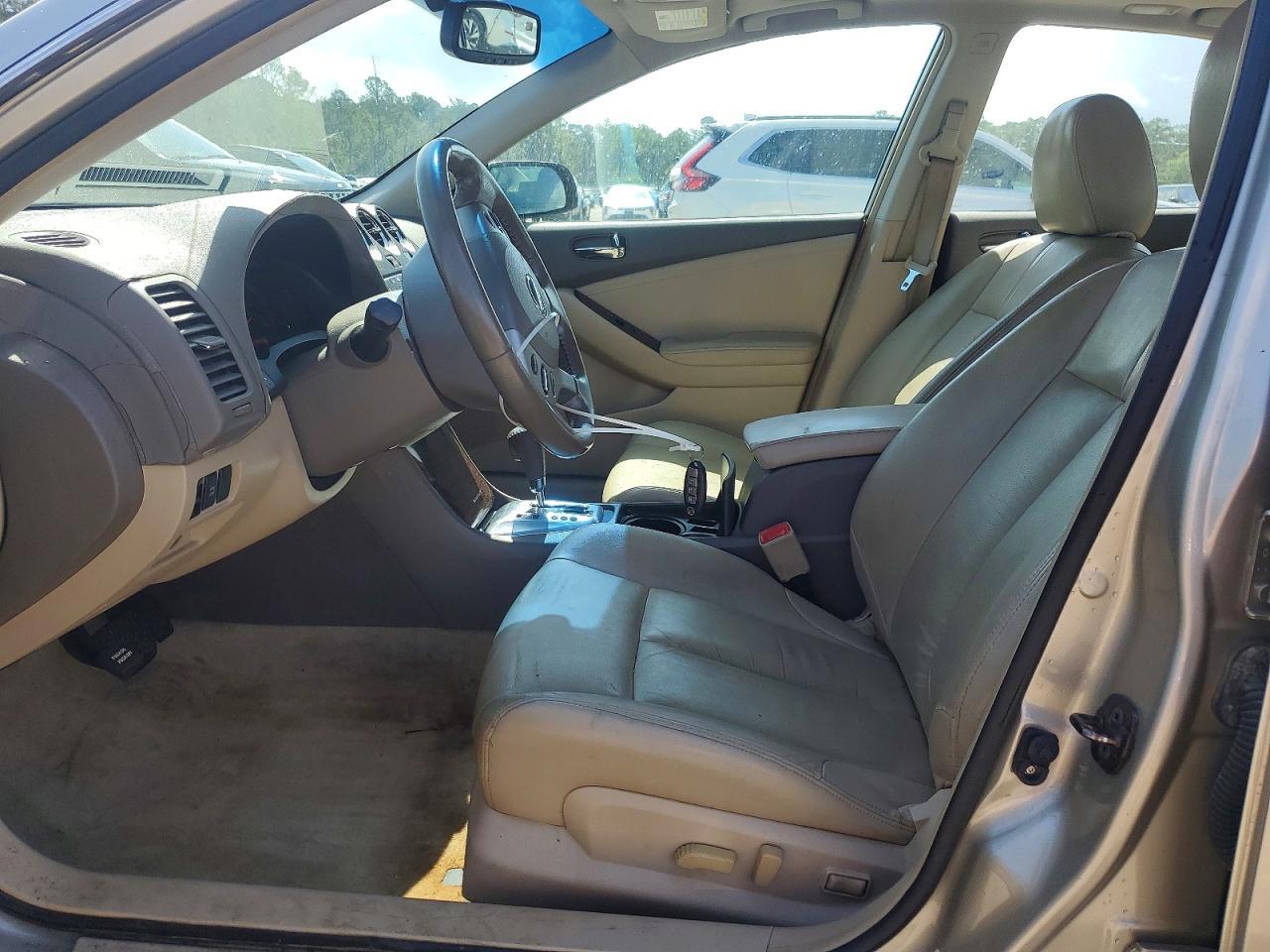 2010 NISSAN ALTIMA